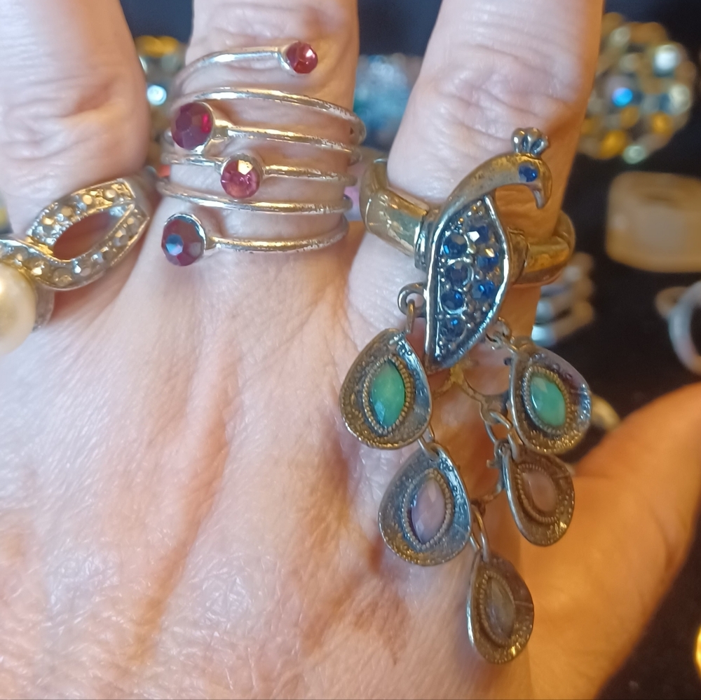 Fashion Rings - Picture 4 of 15